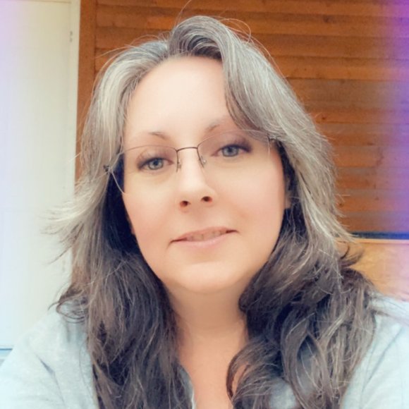 Meet the Posher Other - Meet your Posher, Jennifer